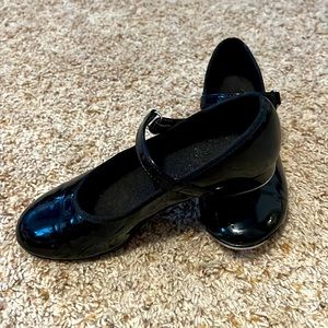 ABT American Ballet Theatre Spotlights girl’s size 13 patent leather tap shoes